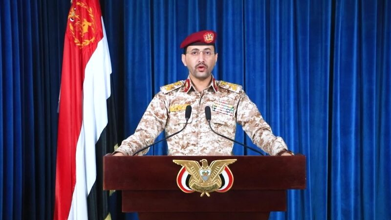 الحوثي يهدد السفن والبوارج الأميركية إذا هاجمت إيران